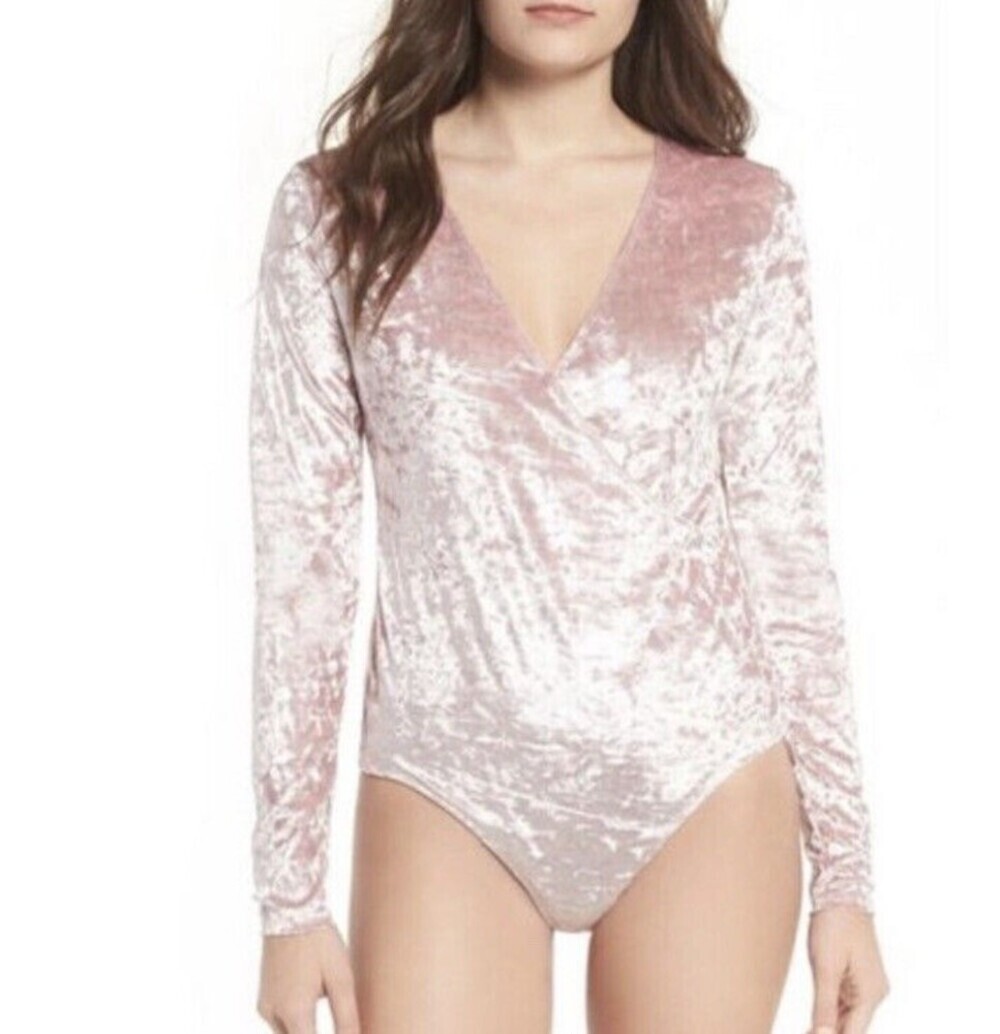 Trouve Blush/Pink Velvet Bodysuit Large Long Sleeve V Neck tag removed Anthro.